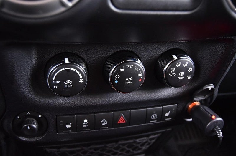 2016 Jeep Wrangler Unlimited 4WD 4dr Sahara