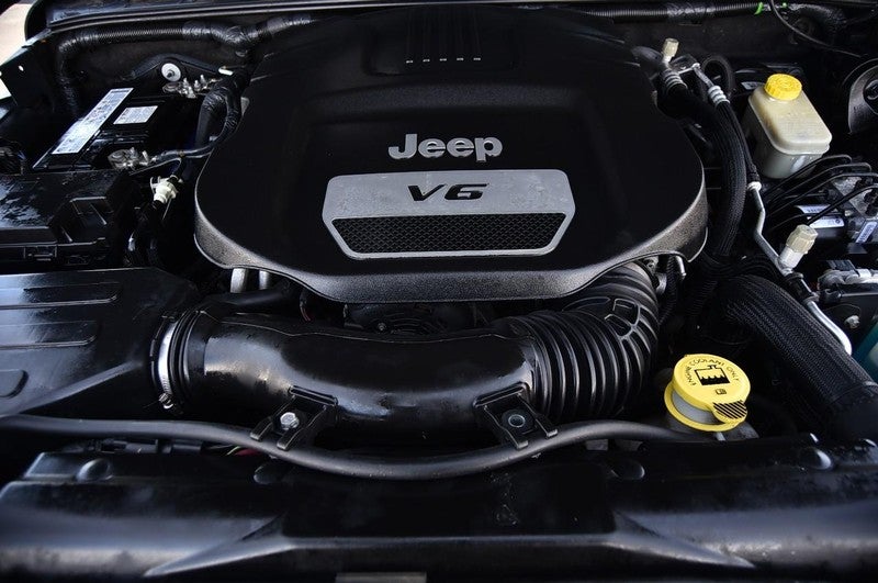 2016 Jeep Wrangler Unlimited 4WD 4dr Sahara