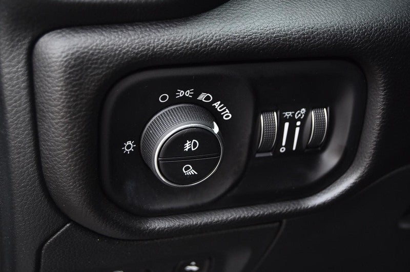 2025 RAM 1500 Laramie 4x4 Crew Cab 5'7" Box