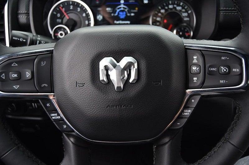 2025 RAM 1500 Laramie 4x4 Crew Cab 5'7" Box