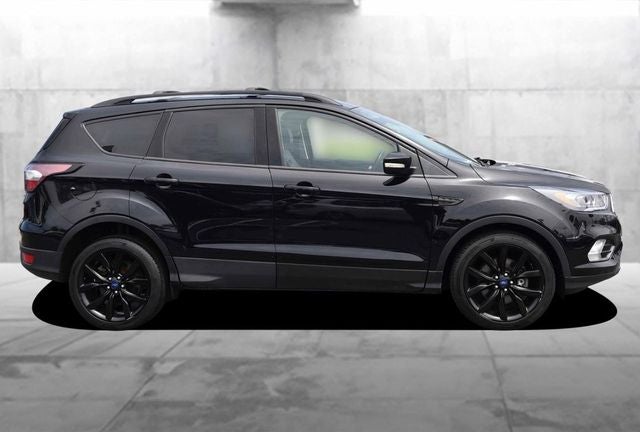 2017 Ford Escape Titanium FWD