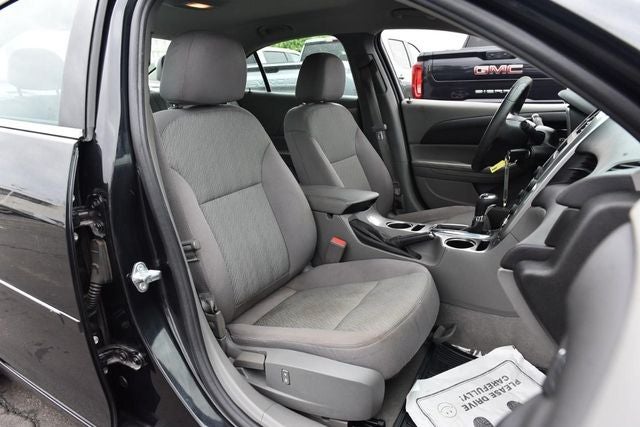 2015 Chevrolet Malibu 4dr Sdn LS w/1FL