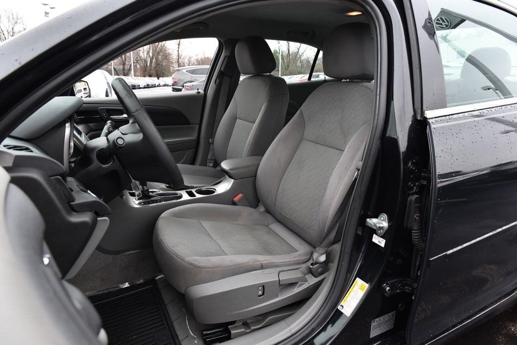 2015 Chevrolet Malibu 4dr Sdn LS w/1LS