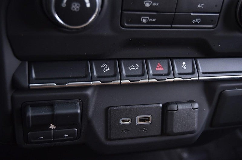 2021 Chevrolet Silverado 1500 4WD Crew Cab 147" Custom Trail Boss