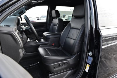 2024 Chevrolet Suburban 4WD 4dr LT