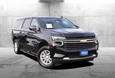 2024 Chevrolet Suburban 4WD 4dr LT