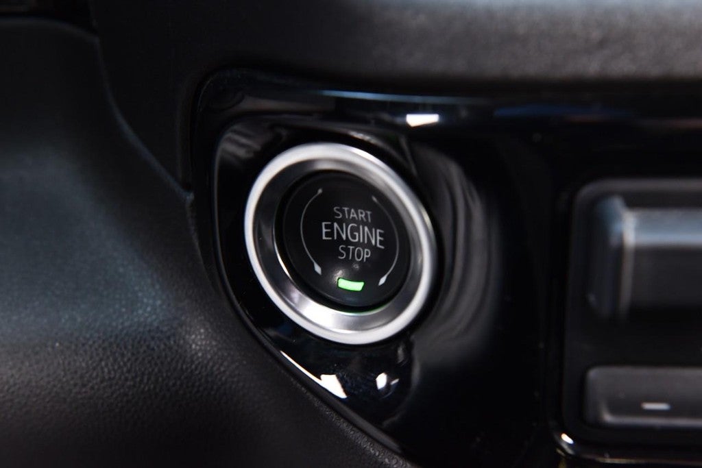 2025 GMC Sierra 1500 4WD Crew Cab 147" SLT