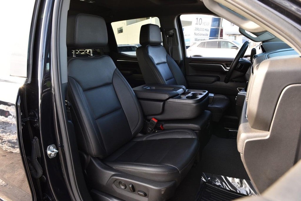 2025 GMC Sierra 1500 4WD Crew Cab 147" SLT