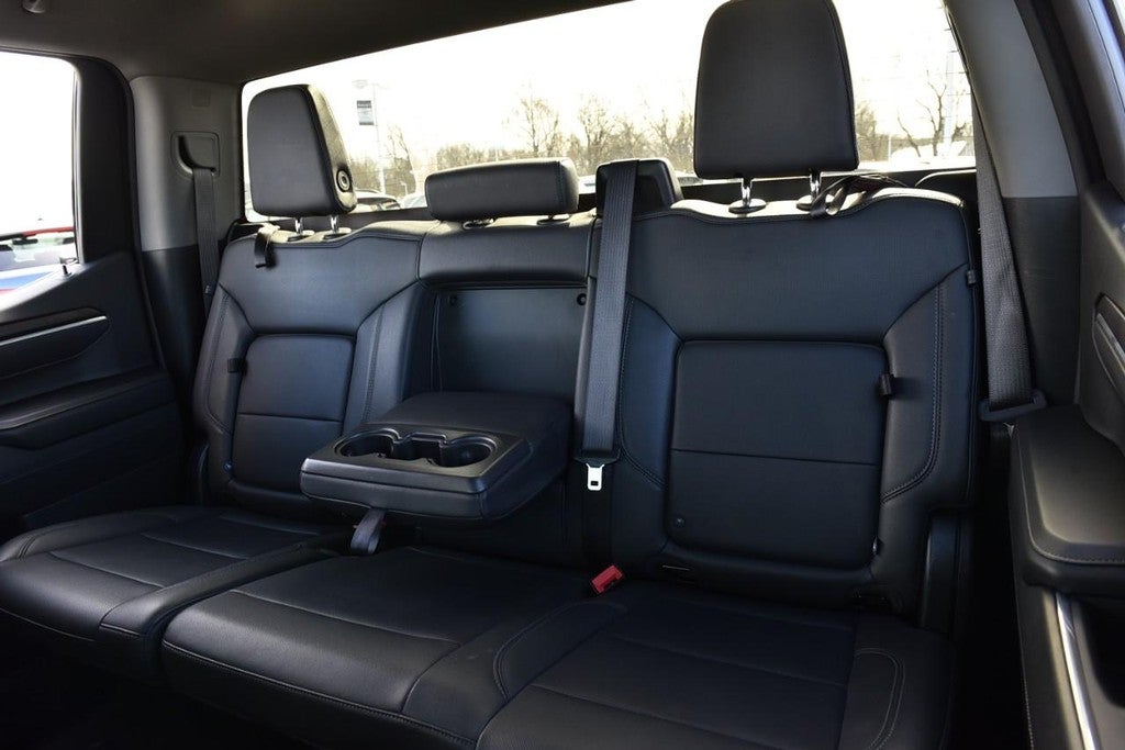 2025 GMC Sierra 1500 4WD Crew Cab 147" SLT