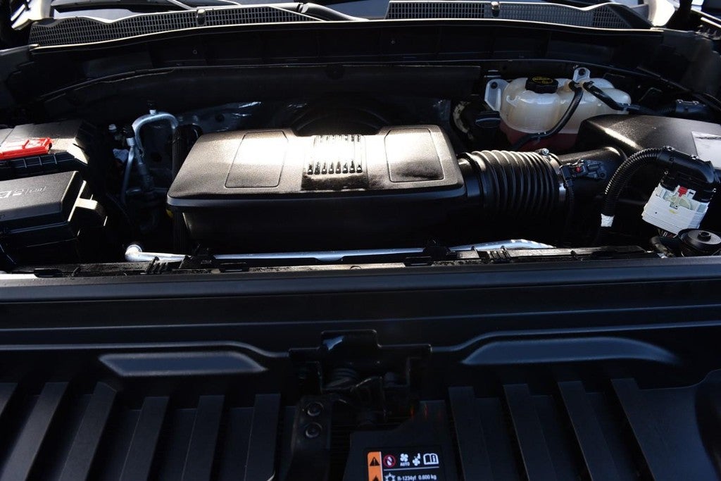 2025 GMC Sierra 1500 4WD Crew Cab 147" SLT