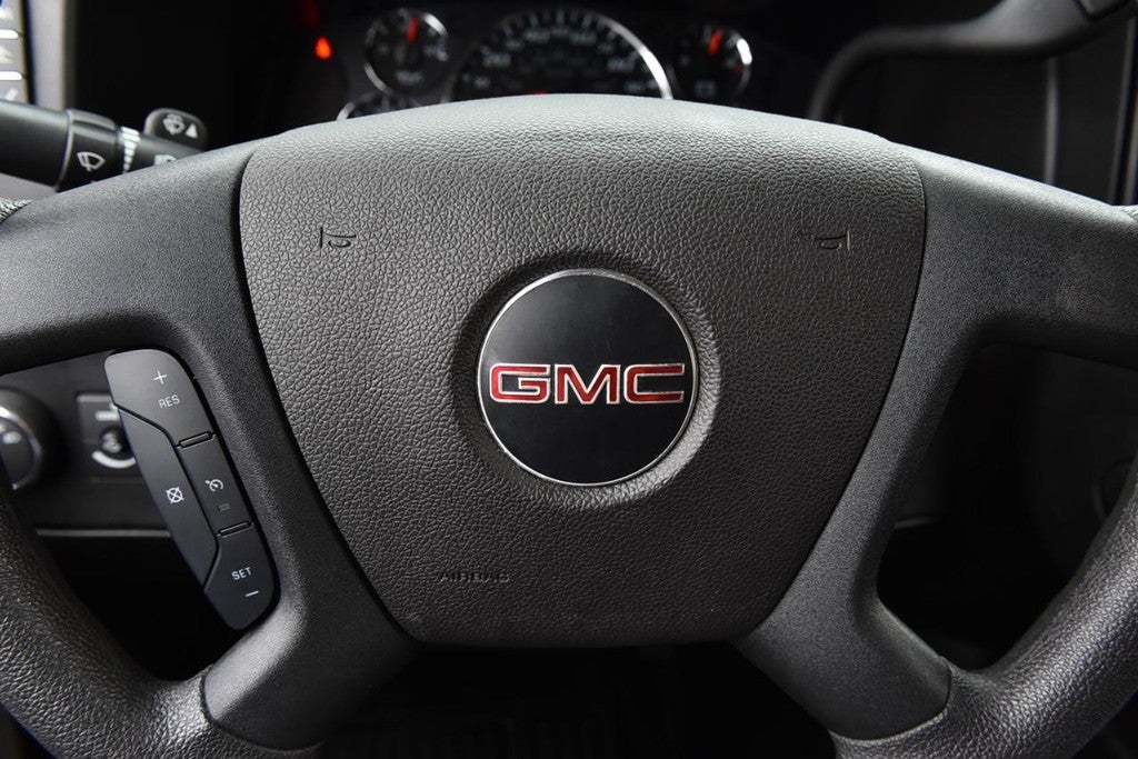 2024 GMC Savana Cargo Van RWD 2500 135"