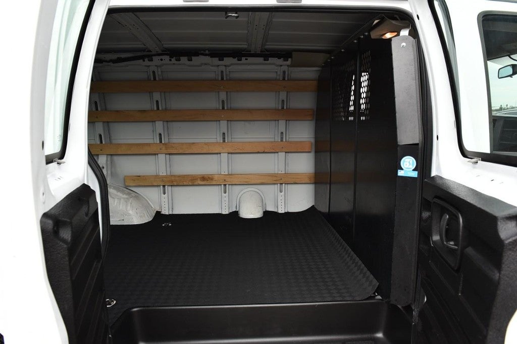 2024 GMC Savana Cargo Van RWD 2500 135"