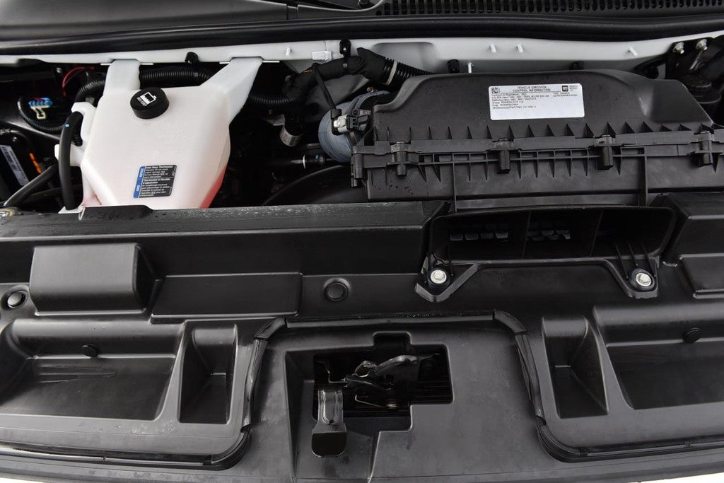 2024 GMC Savana Cargo Van RWD 2500 135"