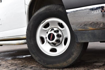 2024 GMC Savana Cargo Van RWD 2500 135"