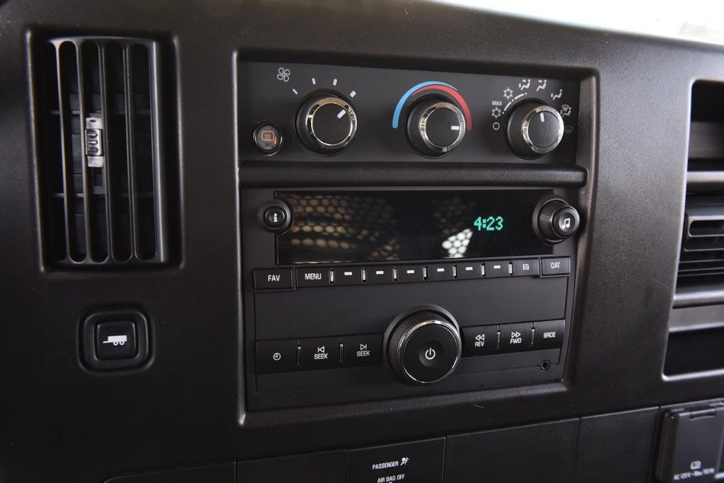 2024 GMC Savana Cargo Van RWD 2500 135"