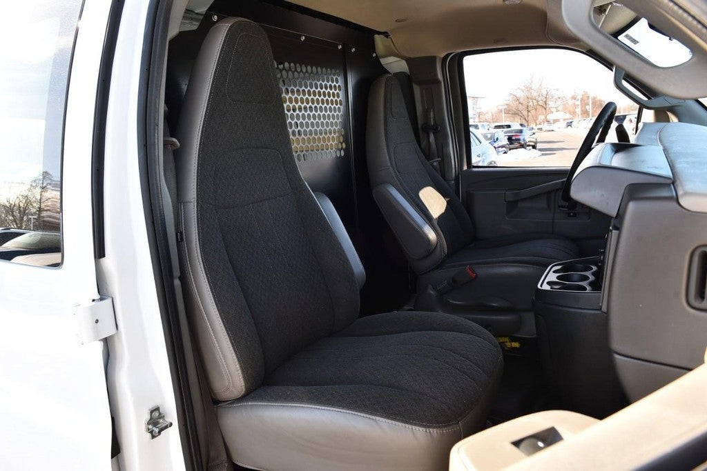 2024 GMC Savana Cargo Van RWD 2500 135"