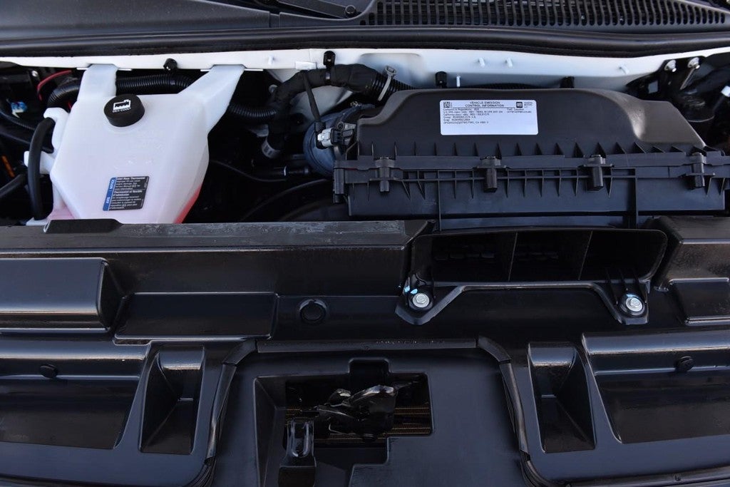 2024 GMC Savana Cargo Van RWD 2500 135"