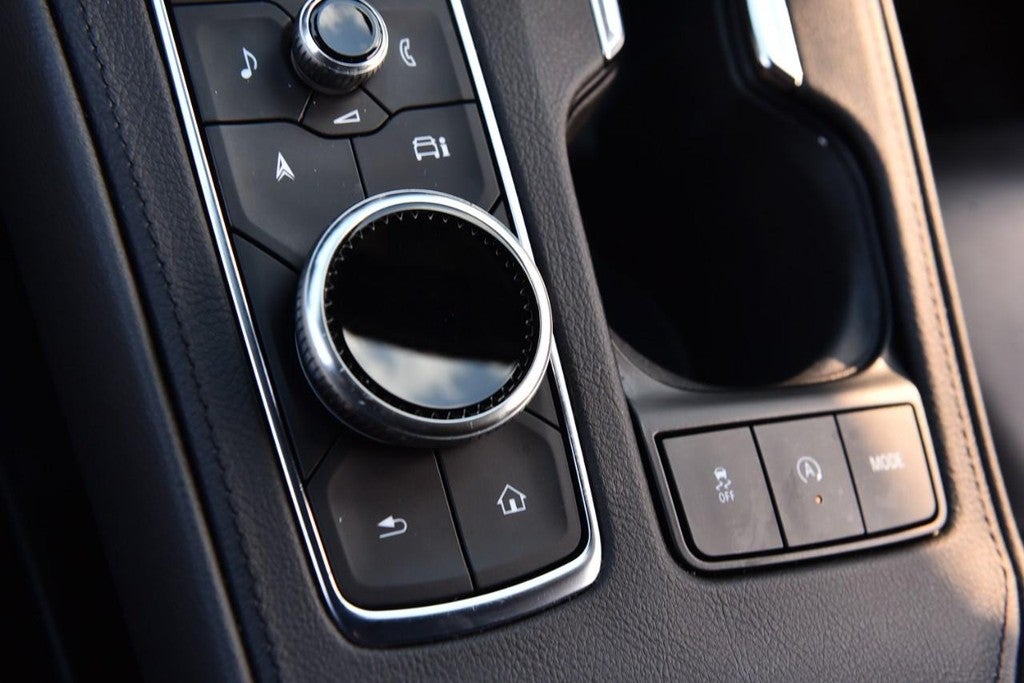 2025 Cadillac XT4 FWD 4dr Premium Luxury