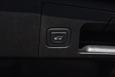 2025 Cadillac XT4 FWD 4dr Premium Luxury