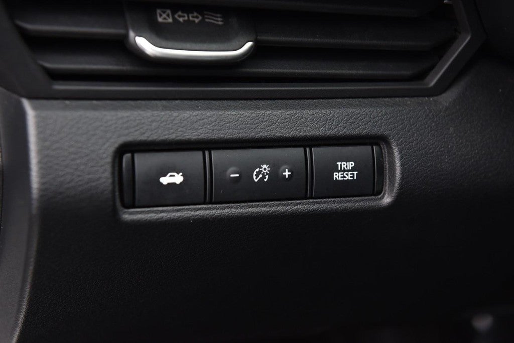 2020 Nissan Altima 2.5 SR Sedan