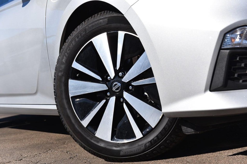 2022 Nissan Altima 2.5 SV Sedan