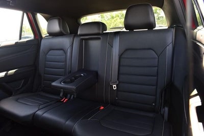 2024 Volkswagen Atlas Cross Sport 2.0T SEL R-Line