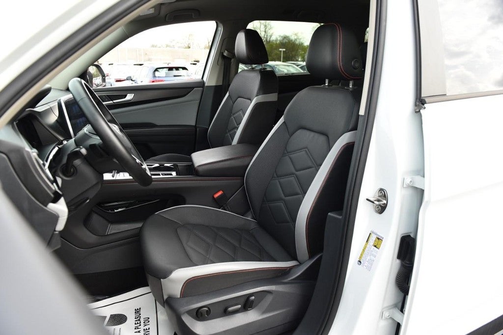 2025 Volkswagen Atlas 2.0T Peak Edition 4MOTION