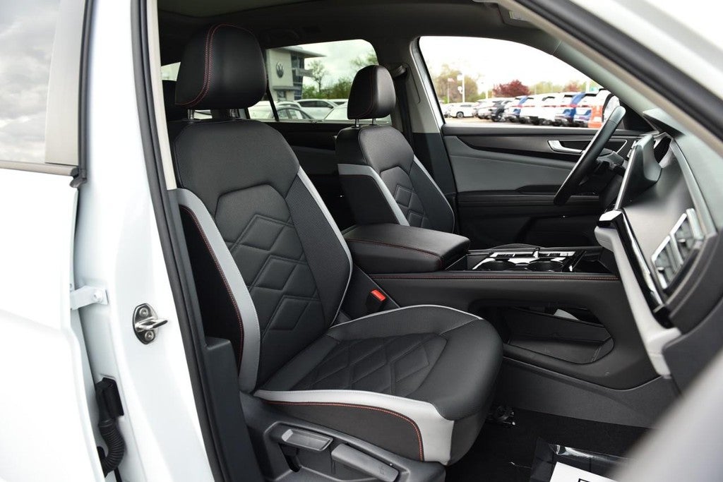 2025 Volkswagen Atlas 2.0T Peak Edition 4MOTION