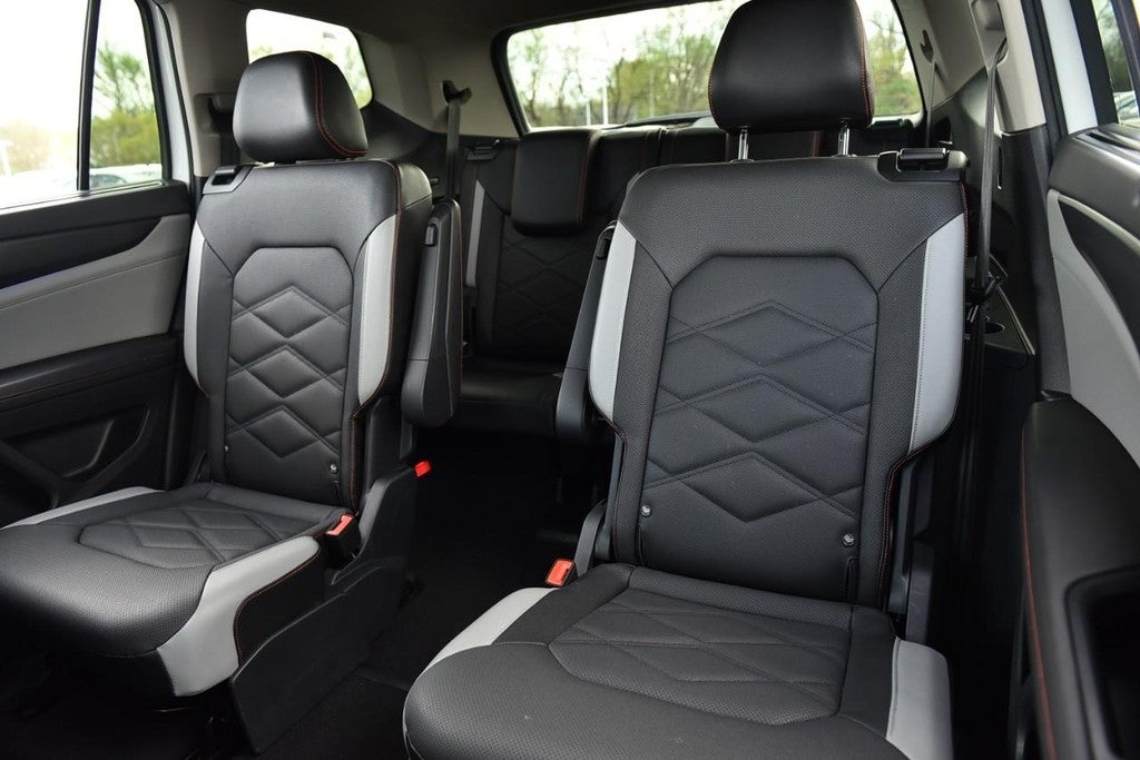 2025 Volkswagen Atlas 2.0T Peak Edition 4MOTION