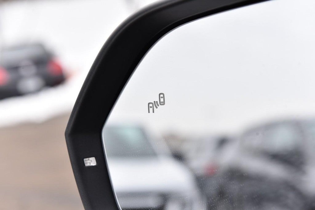 2025 Volkswagen Atlas 2.0T Peak Edition 4MOTION