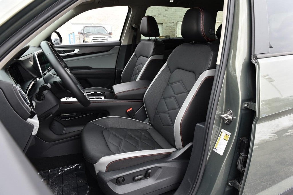 2025 Volkswagen Atlas 2.0T Peak Edition 4MOTION