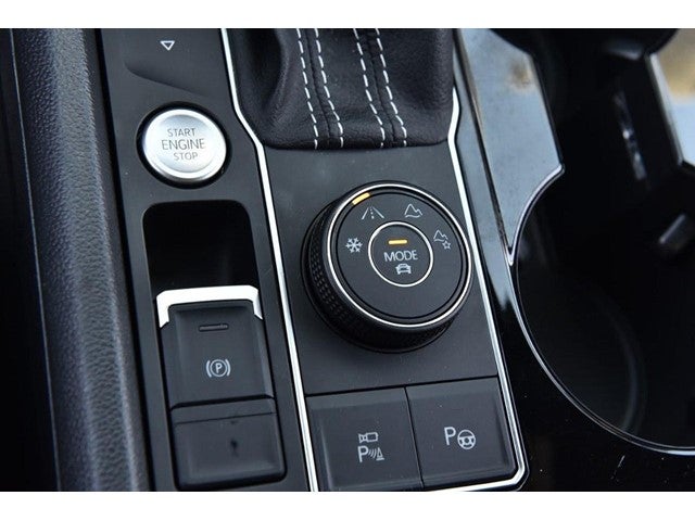 2023 Volkswagen Atlas Cross Sport 3.6L V6 SEL Premium R-Line