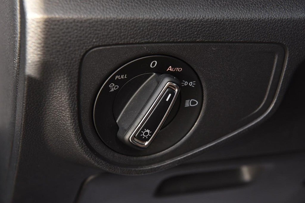 2022 Volkswagen Atlas Cross Sport 3.6L V6 SEL Premium R-Line 4MOTION