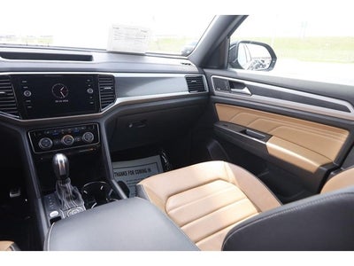 2023 Volkswagen Atlas Cross Sport 3.6L V6 SEL Premium R-Line