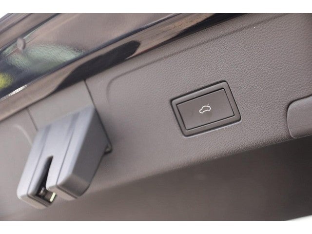 2023 Volkswagen Atlas Cross Sport 3.6L V6 SEL Premium R-Line