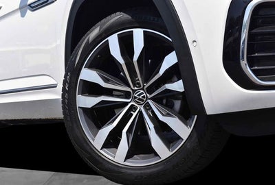 2023 Volkswagen Atlas Cross Sport 3.6L V6 SEL Premium R-Line 4MOTION