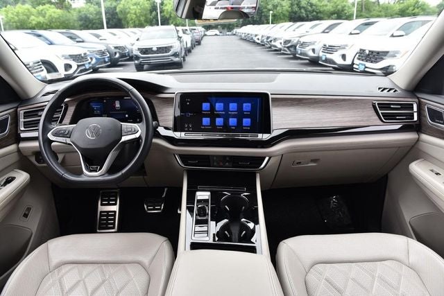 2024 Volkswagen Atlas 2.0T SEL Premium R-Line
