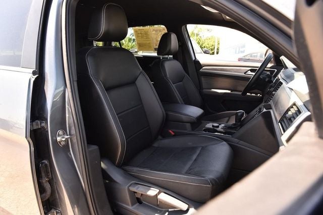 2023 Volkswagen Atlas Cross Sport 2.0T SE w/Technology 4MOTION