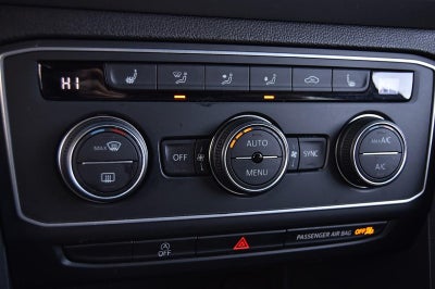 2021 Volkswagen Atlas Cross Sport 2.0T SE w/Technology 4MOTION