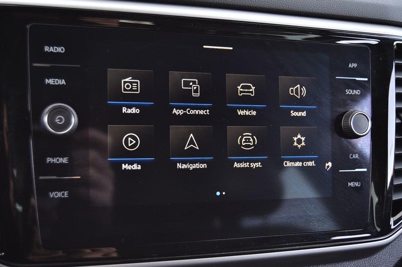 2023 Volkswagen Atlas Cross Sport 2.0T SE w/Technology 4MOTION