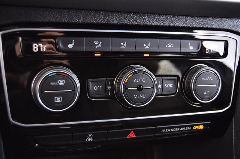 2023 Volkswagen Atlas Cross Sport 2.0T SE w/Technology 4MOTION