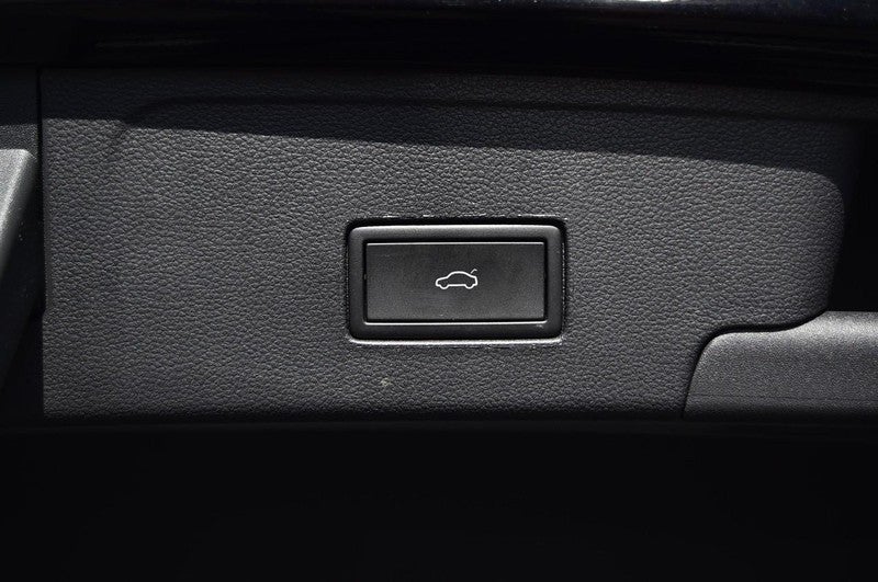 2023 Volkswagen Atlas Cross Sport 2.0T SE w/Technology 4MOTION