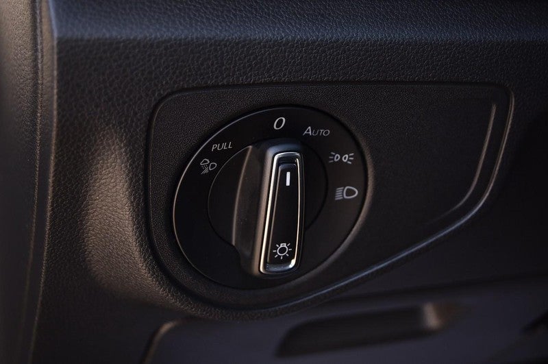 2022 Volkswagen Atlas Cross Sport 3.6L V6 SE w/Technology 4MOTION