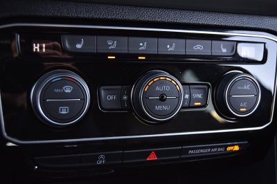 2022 Volkswagen Atlas Cross Sport 3.6L V6 SE w/Technology 4MOTION