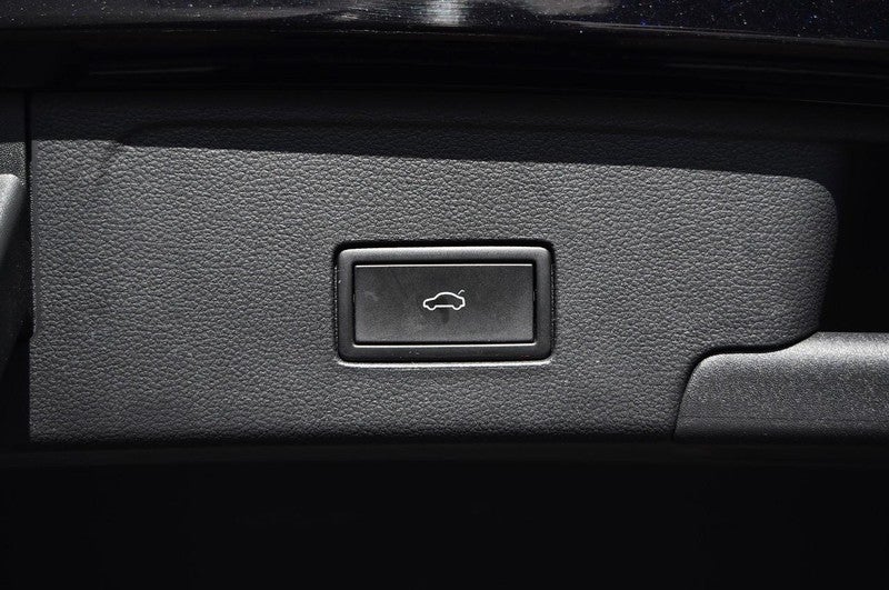 2022 Volkswagen Atlas Cross Sport 3.6L V6 SE w/Technology 4MOTION