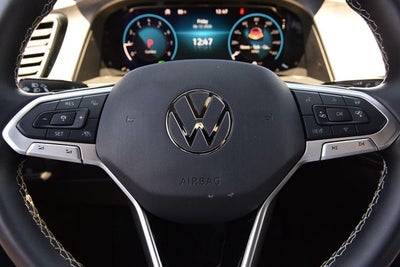 2025 Volkswagen Atlas Cross Sport 2.0T SE w/Technology