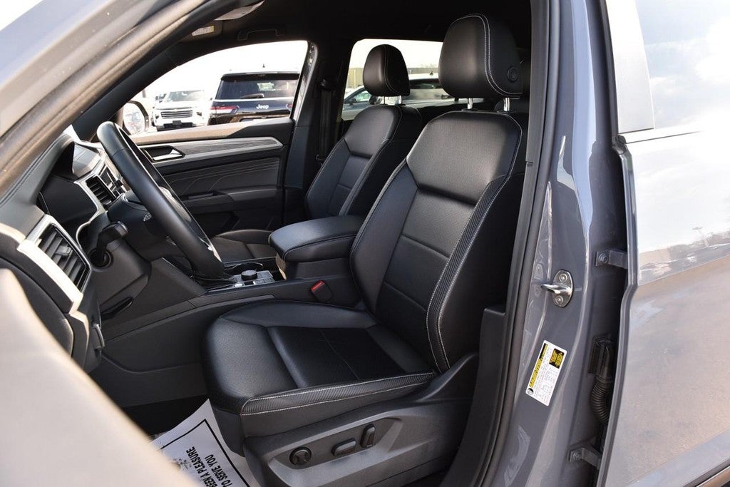 2022 Volkswagen Atlas Cross Sport 3.6L V6 SE w/Technology 4MOTION