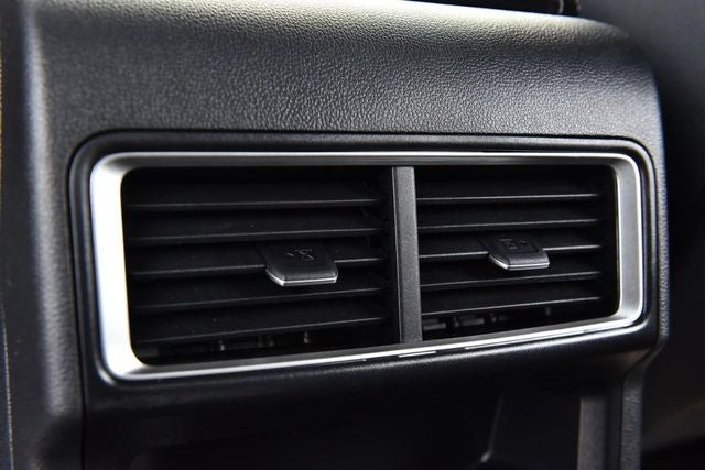2025 Volkswagen Atlas Cross Sport 2.0T SE w/Technology 4MOTION