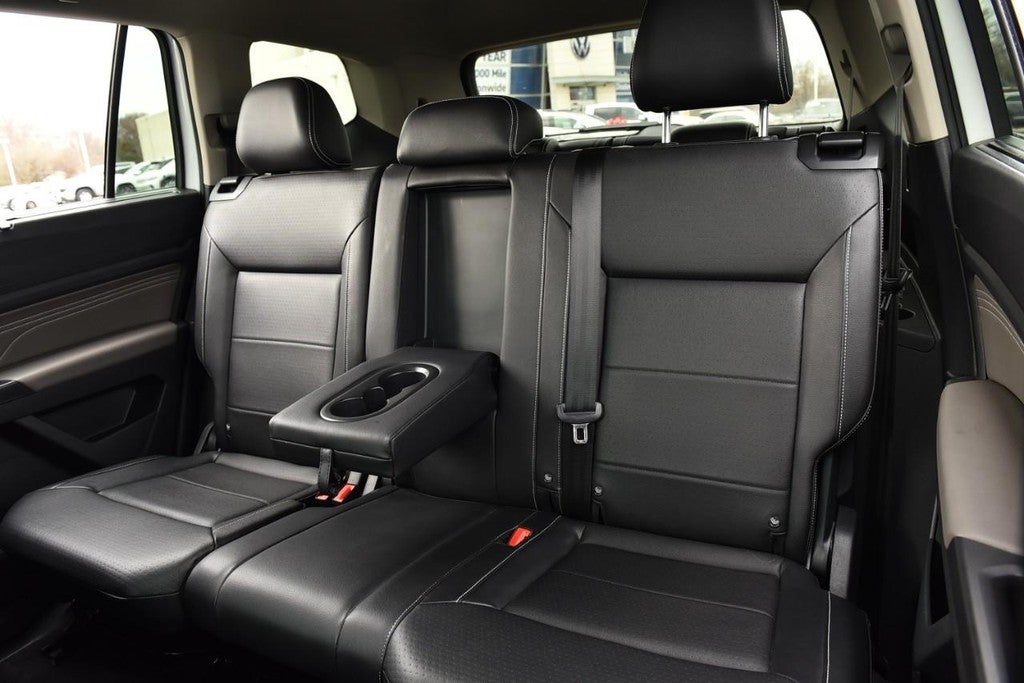 2023 Volkswagen Atlas 2.0T SE w/Technology 4MOTION