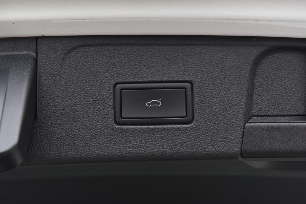 2023 Volkswagen Atlas 2.0T SE w/Technology 4MOTION